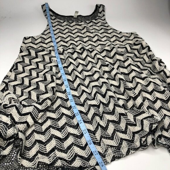 FREE PEOPLE Dizzy Daydream Black & White Chevron Twirly Knit Tunic Boho Dress - Picture 11 of 11